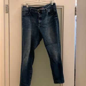 DL1961 blue denim skinny fit jeans florence cropped